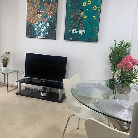 Beach And City Apartment A 50M De La Playa Fuengirola Εξωτερικό φωτογραφία